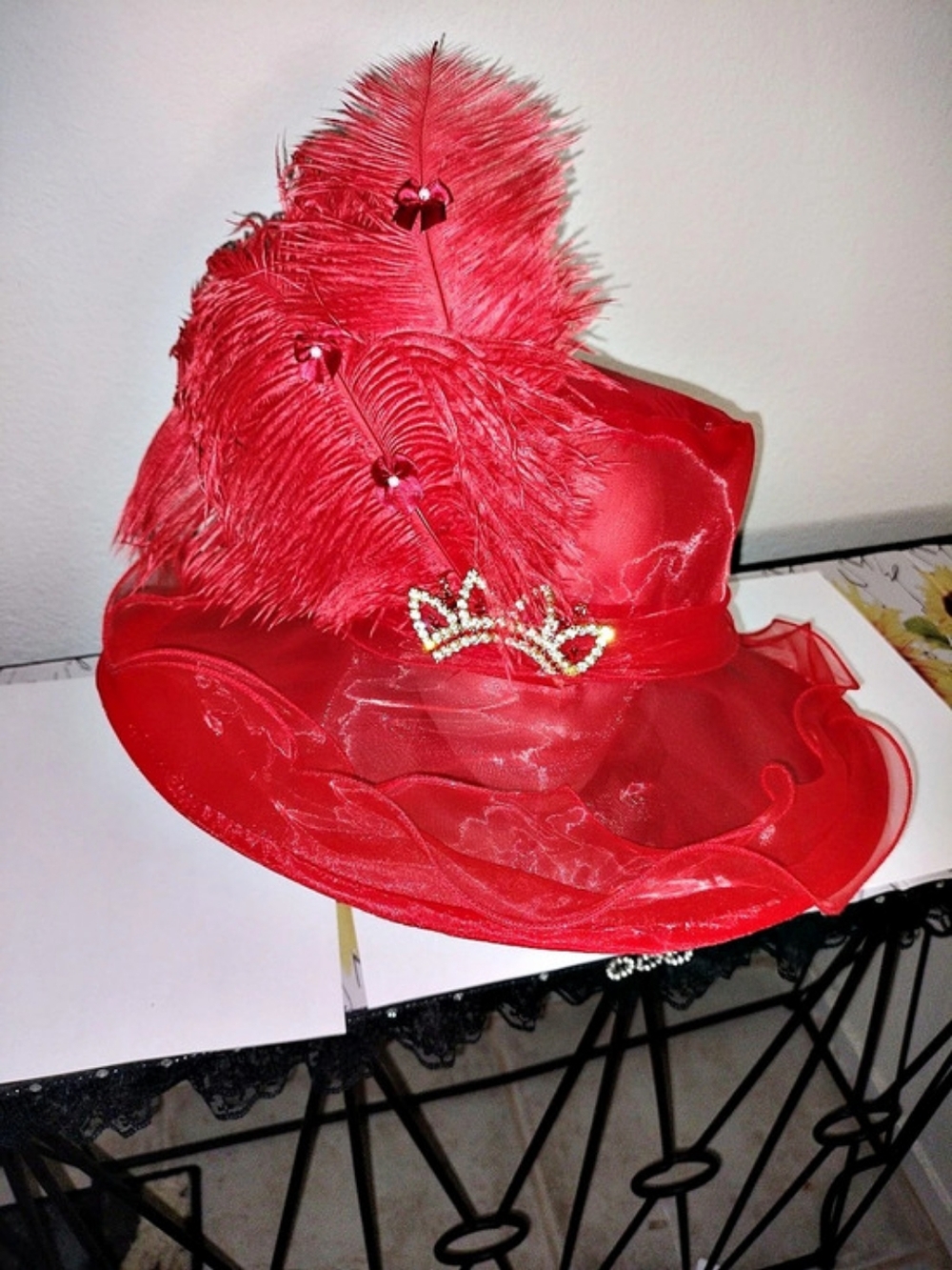 Red Feather sheer Hat